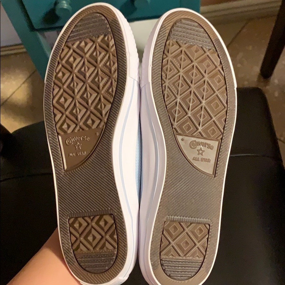 Converse - Picture 4 of 4